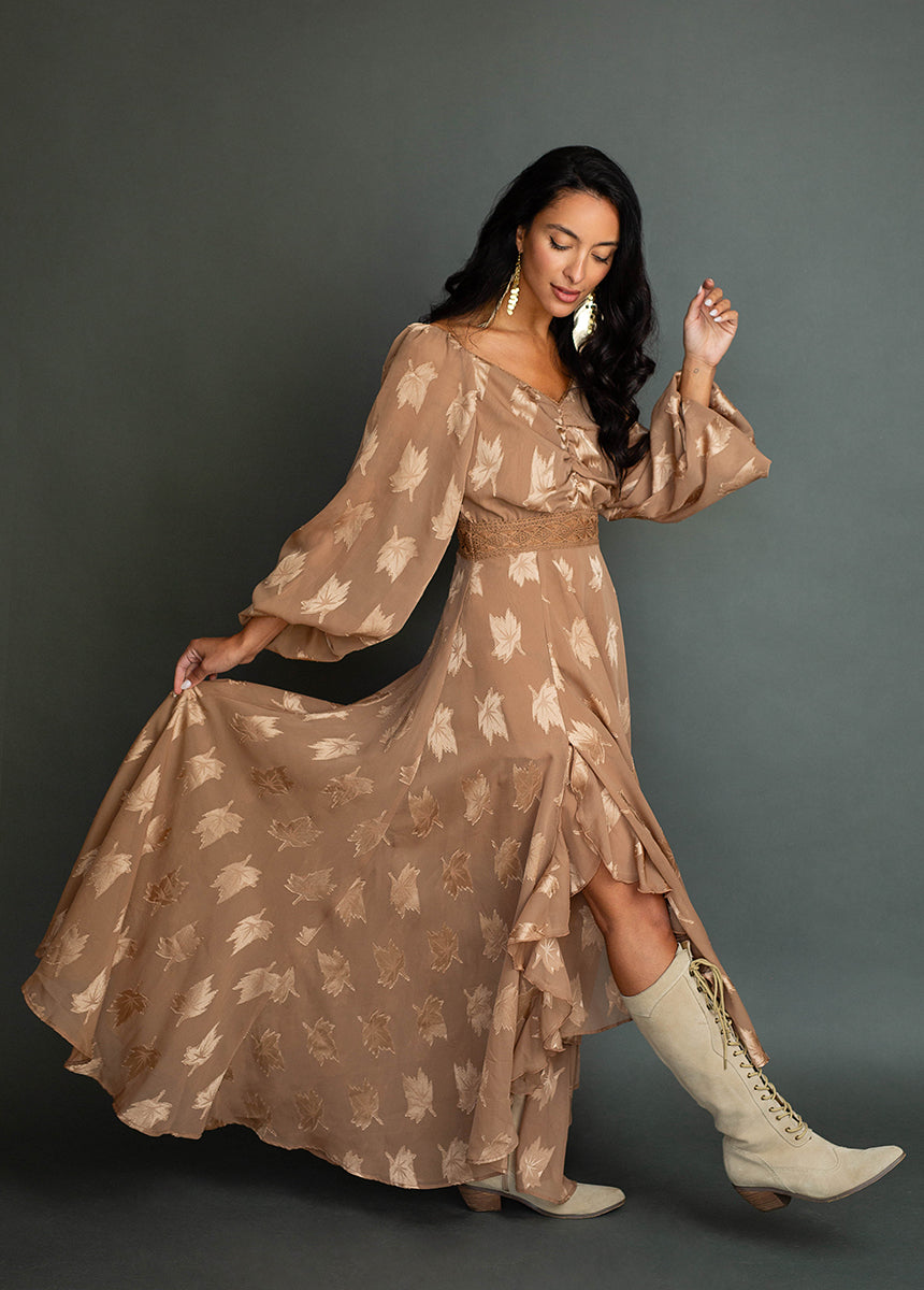 Women Isabella Dress in Latte