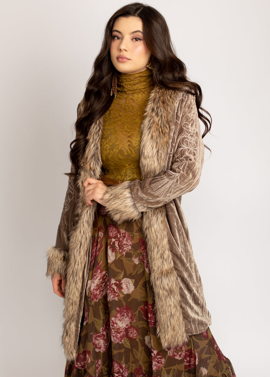 Women Iris Top in Bistre